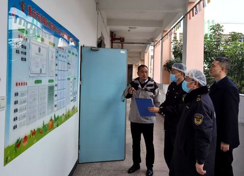 重慶市涪陵區(qū)南沱鎮(zhèn)市場監(jiān)管所開展新學(xué)期校園食品安全專項檢查
