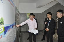 市創(chuàng)衛(wèi)辦 市商務(wù)局專家組檢查湘潭經(jīng)開區(qū)農(nóng)貿(mào)市場 規(guī)范經(jīng)營 嚴格管理 細心檢查,進一步確保食品安全