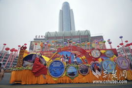 第十屆中國宜昌三峽國際旅游節(jié)開幕 舉行花車巡游