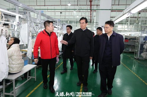 多彩貴州網(wǎng) 李炳軍在畢節(jié)市宣講全國(guó)兩會(huì)精神并開展調(diào)研