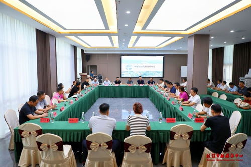 宜昌市商務(wù)局組織商貿(mào)企業(yè)負(fù)責(zé)人到顧家店鎮(zhèn)考察對接項(xiàng)目